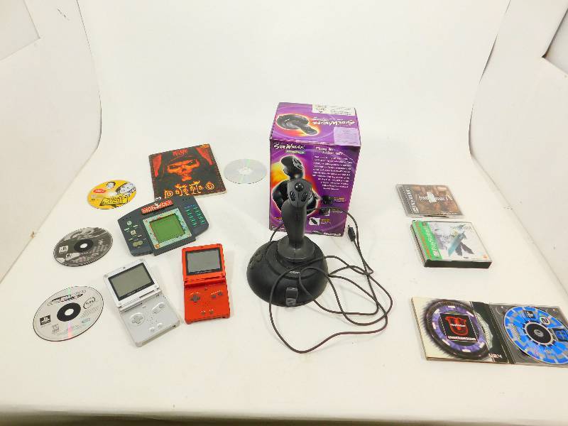 lot 97 image: Miscellaneous Games & Accessories