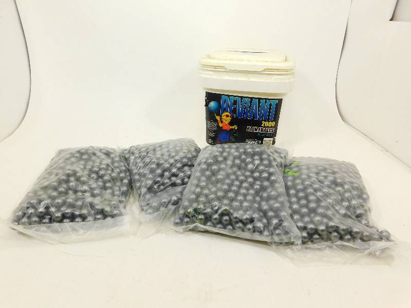 lot 109 image: Paint Balls