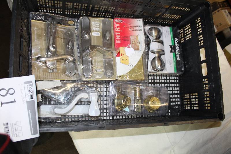 lot 81 image: Lot of (6) Door Hardware - Lock Sets, Handles, Hall & Closet Knobs