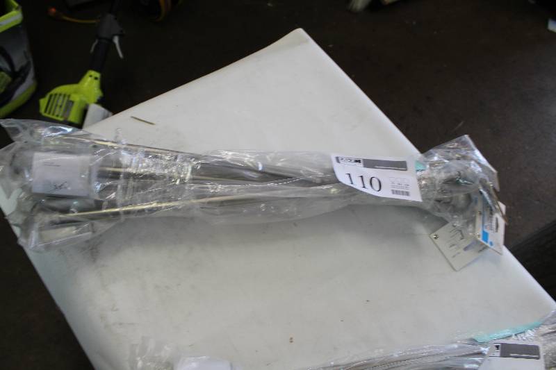 lot 110 image: Lot of (7) Room Essentials Decorative Caf Rod