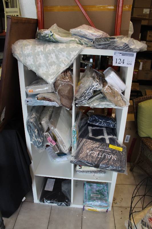 lot 124 image: Curtains - Claire, Blackout, Folding chair, Insulated, And More