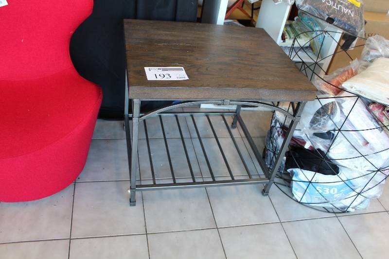 lot 193 image: End Table