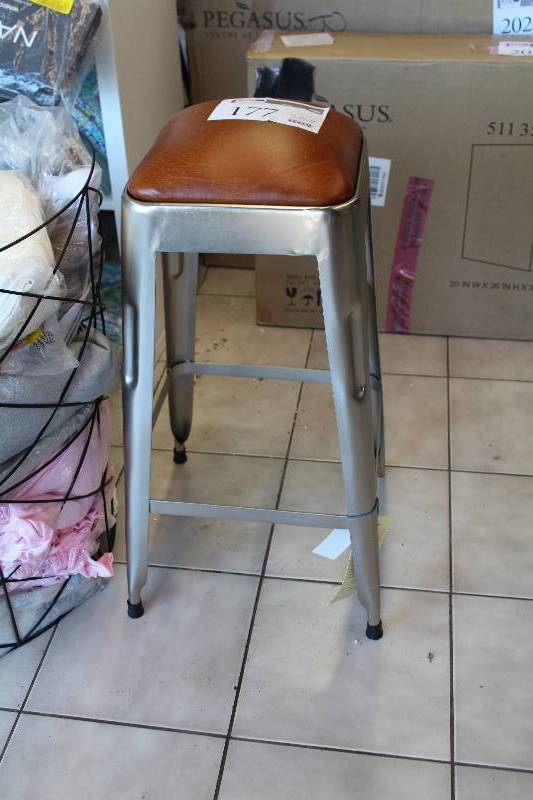 lot 177 image: Padded Metal Bar Stool
