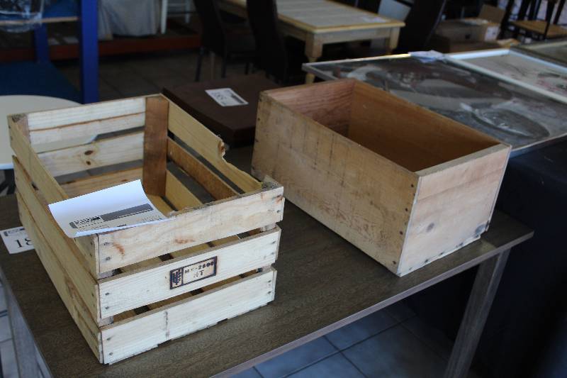 lot 225 image: Lot of (2) Wood Crates