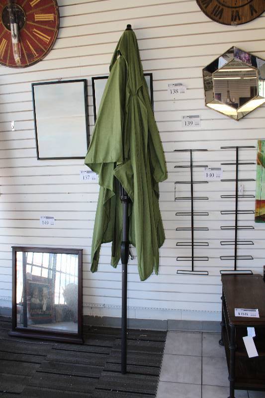 lot 209 image: Table Umbrella