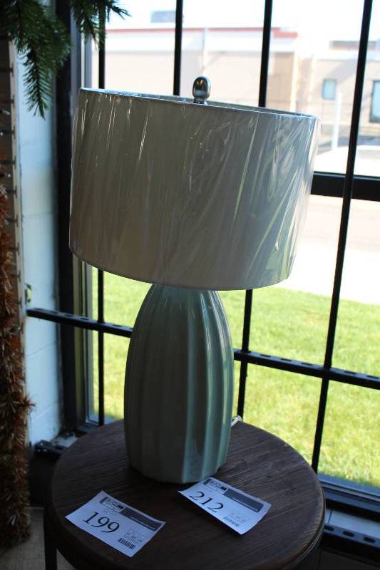 lot 212 image: Table Lamp
