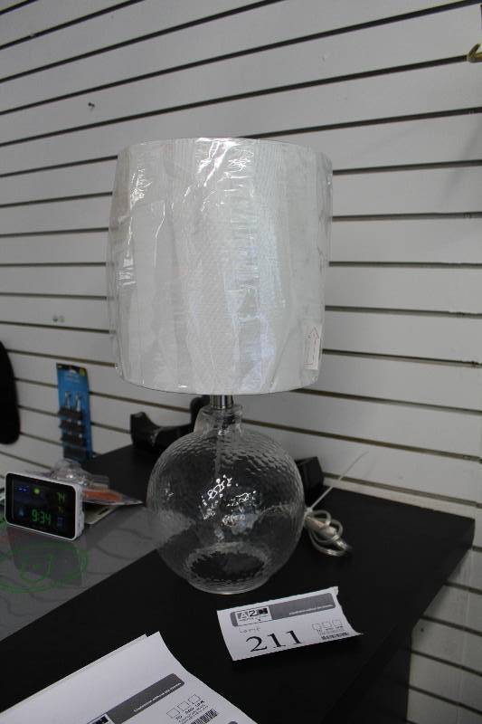 lot 211 image: Table Lamp
