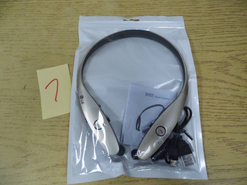 lot 7 image: LG Stereo Headset