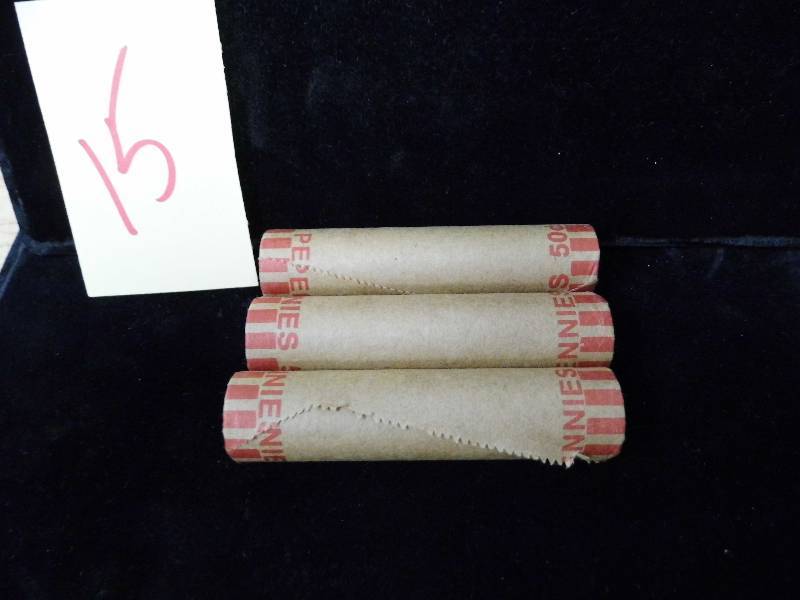 lot 15 image: 3 Rolls Wheat Pennies