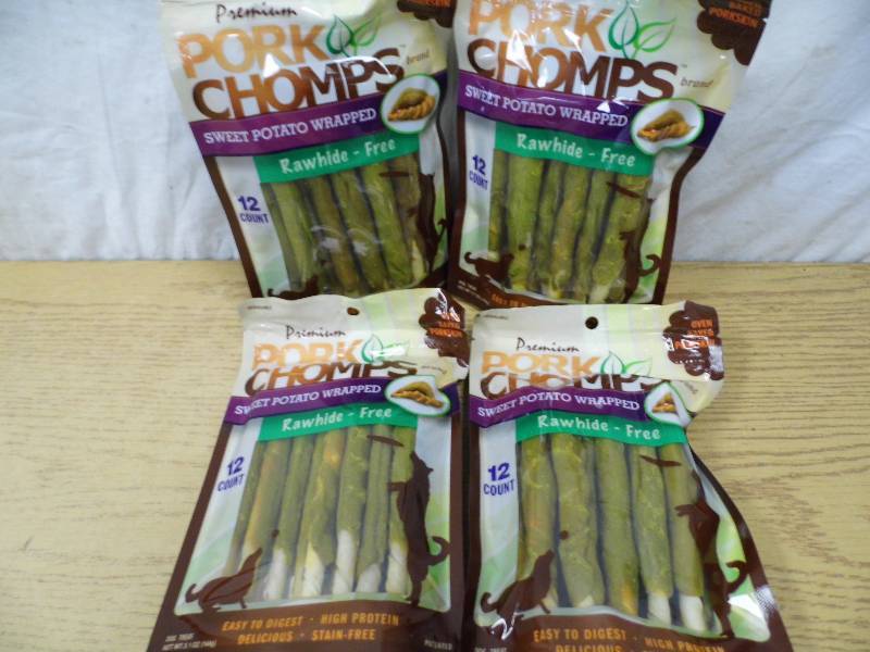 lot 25 image: Lot of 4 Packs Pork Chomps