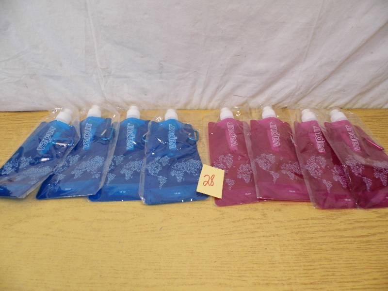 lot 28 image: Lot of 8 Vapur Collapsible Bottles