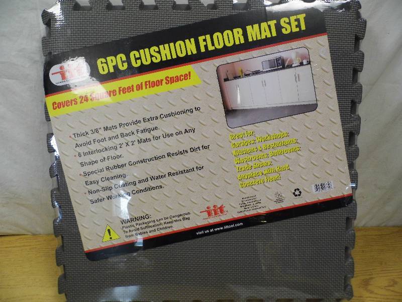 lot 47 image: 6 pc Cushioned Floor Mat Set