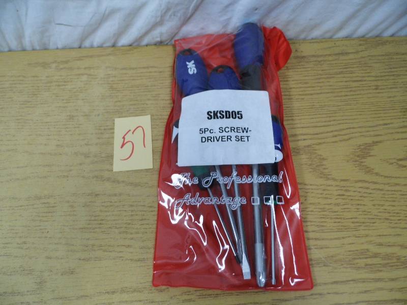 lot 57 image: SK 5 Pc Screwdriver Set