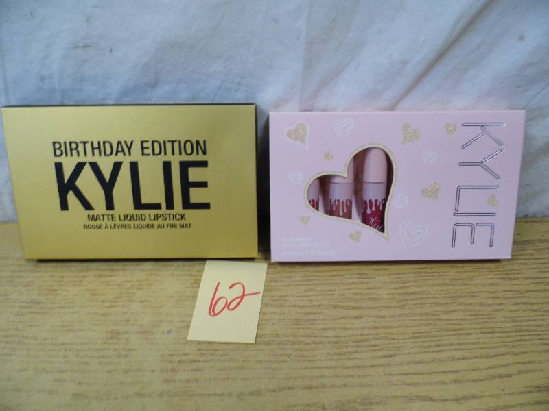 lot 62 image: Kylie Makeup