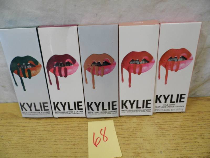 lot 68 image: Kylie Makeup