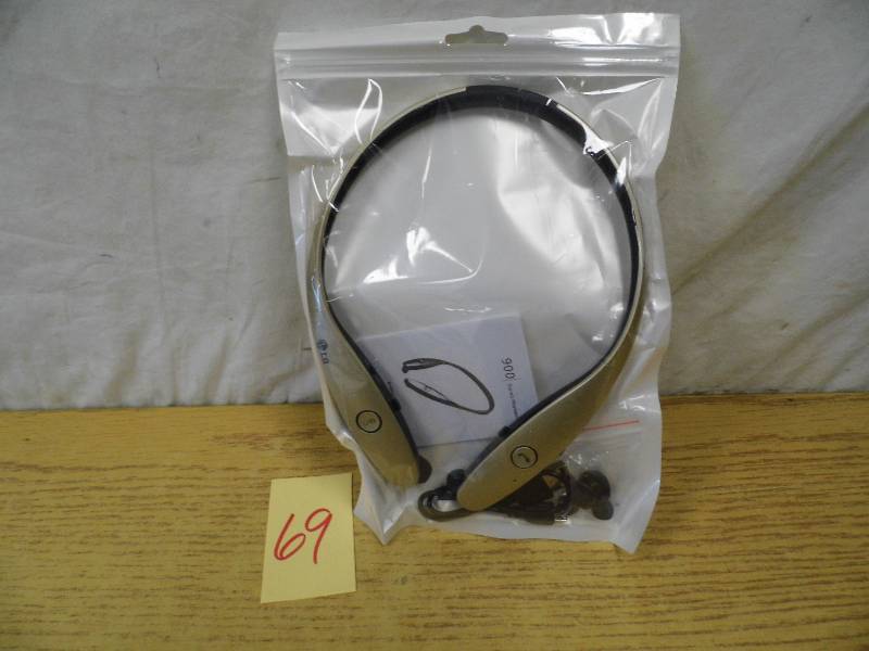 lot 69 image: LG Wireless Headset