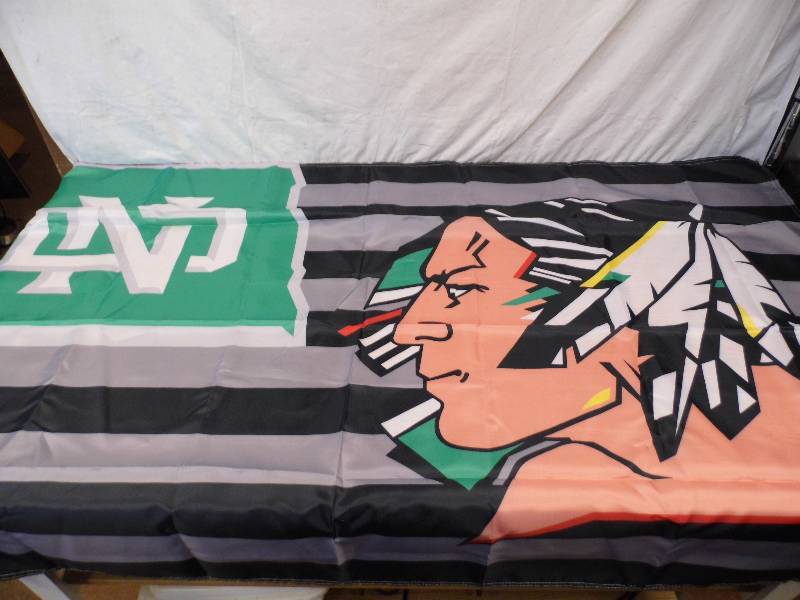 lot 71 image: UND Flag