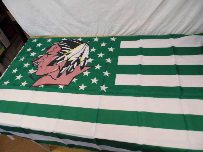 lot 72 image: UND Flag