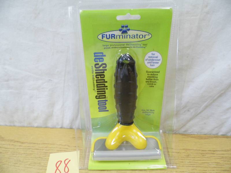lot 88 image: Furminator De Shedding Tool