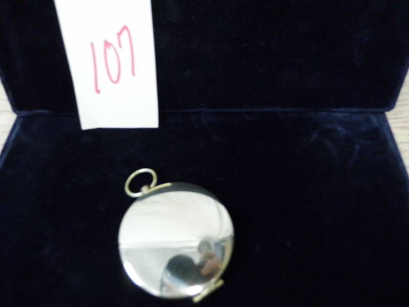 lot 107 image: Brass Compass