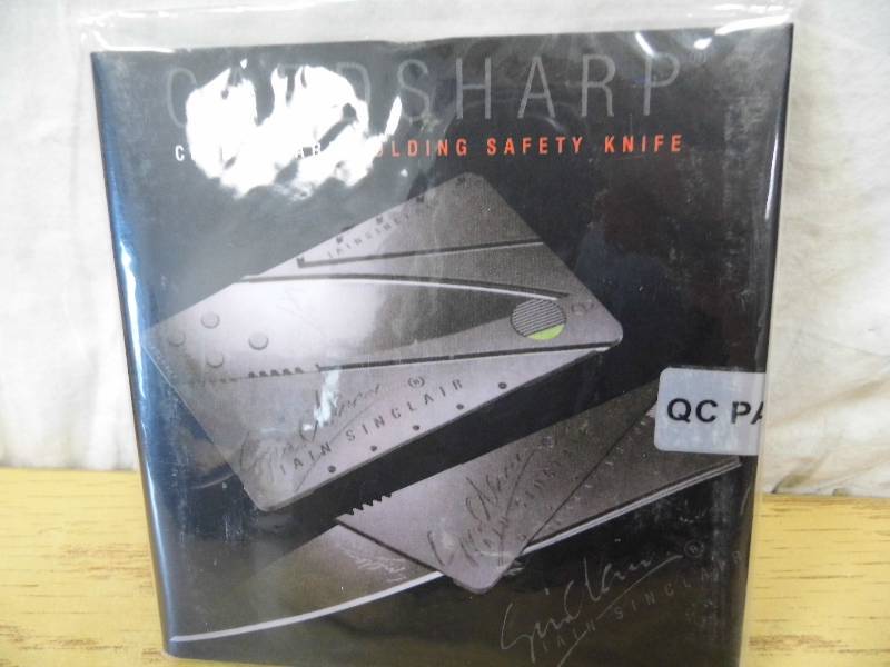 lot 122 image: Credit Card Folding Safety Knife