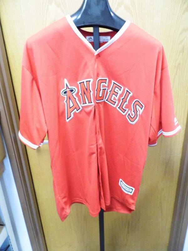 lot 101 image: Angels Jersey