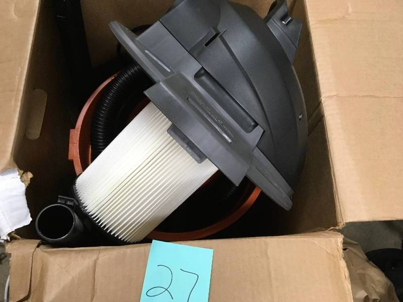 RIDGID 6 Gal. 3.5-Peak HP NXT WetDry Vac in working conditions