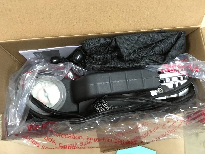 HUSKY 12-Volt Inflator in working conditions