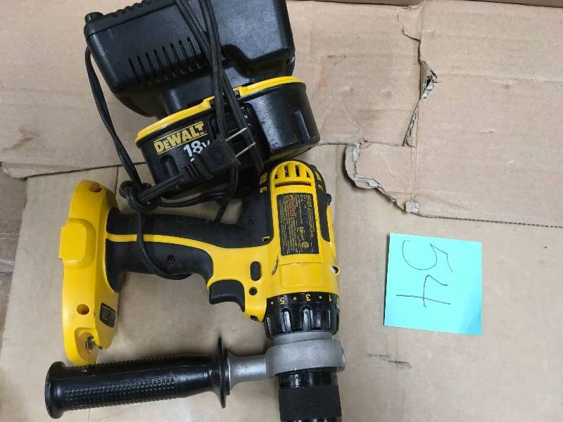 DEWALT 18-Volt NiCd Cordless 12 in. Compact Hammer Drill with (1) Batteries 1.2Ah, Charger in working conditions