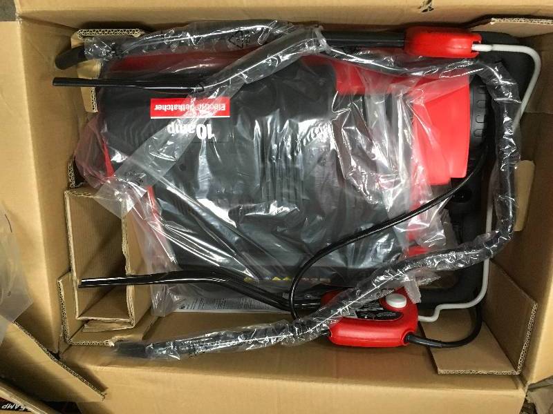 HOMELITE 14 in. 10 Amp Electric Dethatcher not used
