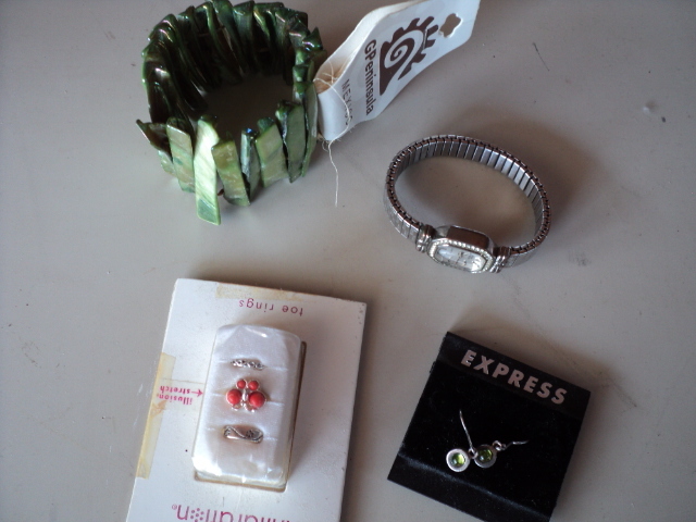 lot 14 image: Sarah Coventry watch, toe rings,  b...