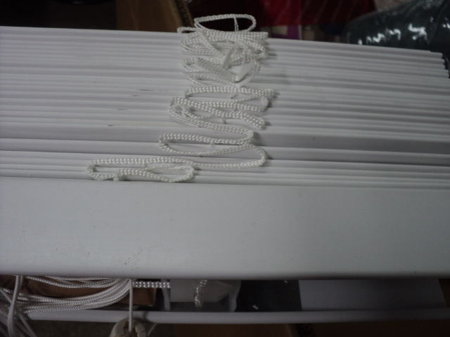 lot 16 image: 72 x 54 white blinds with hardwar...