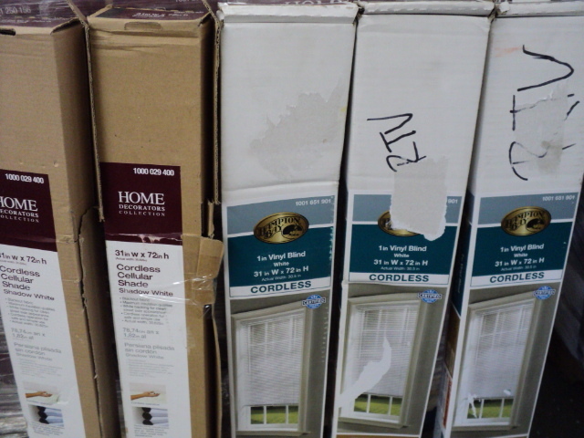 lot 49 image: 5 blinds 31 x 72...