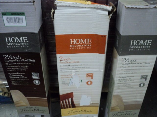 lot 52 image: 3 blinds 27 x 64...