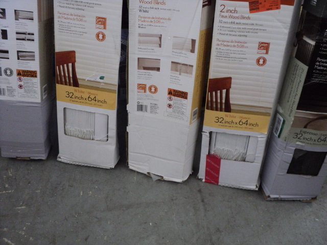 lot 56 image: 5 blinds 34 x 64...