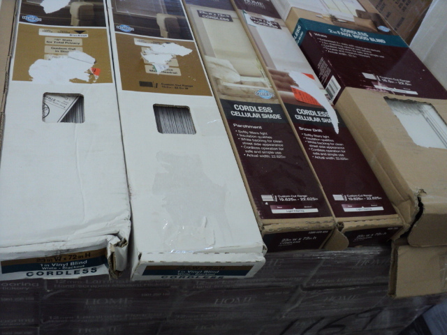 lot 64 image: 6 blinds 23 x 72...