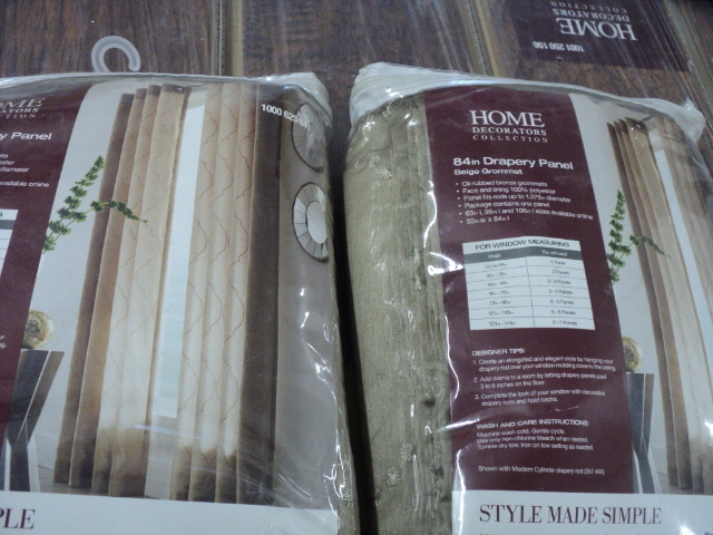 lot 77 image: pair of Home Decorator Collection 8...