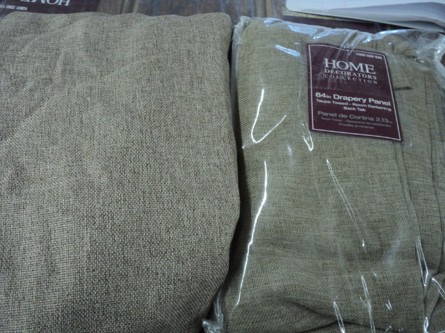 lot 78 image: pair of Home Decorator Collection 8...
