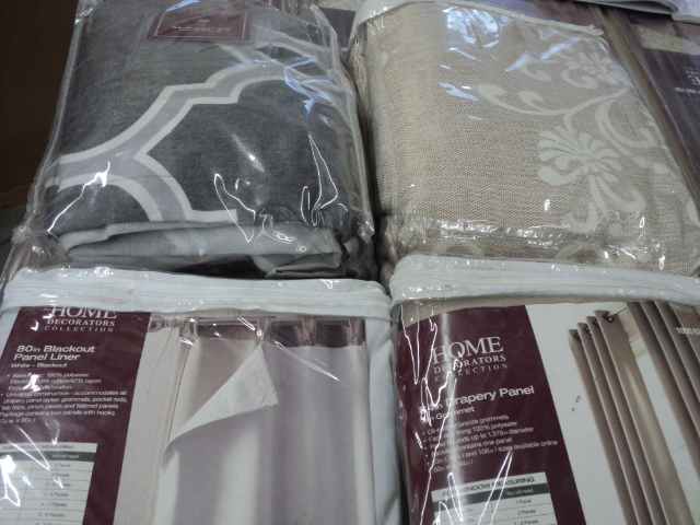 lot 80 image: 4 pairs of Home Decorator Collectio...