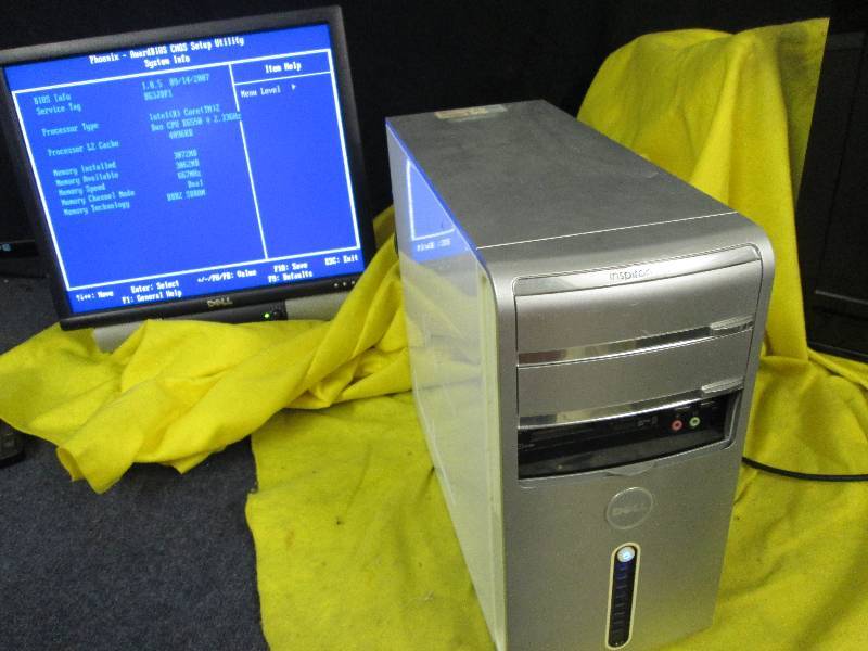 lot 225 image: Computer Tower, loads screen pictured, no further testing.  Tower only, SCREEN INCLUDED FOR DEMONSTRATION ONLY