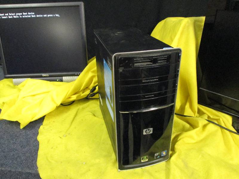 lot 226 image: Computer Tower, loads screen pictured, no further testing.  Tower only, SCREEN INCLUDED FOR DEMONSTRATION ONLY