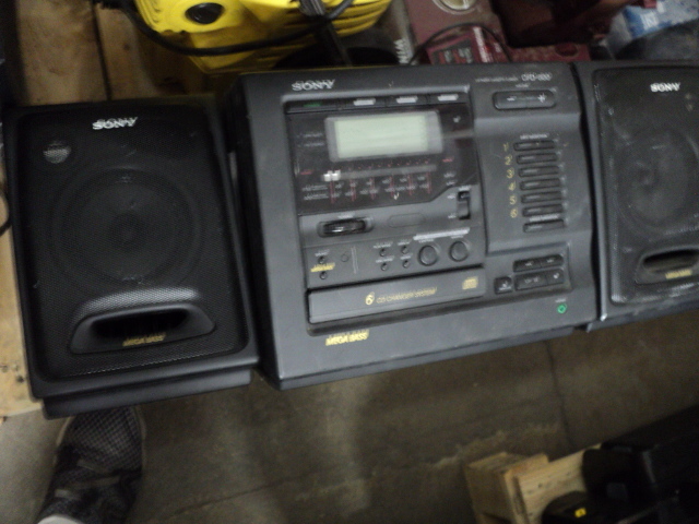 lot 127 image: Sony CFD-600...