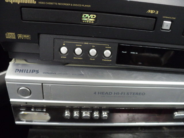 lot 131 image: 4 DVDVCR Machines...