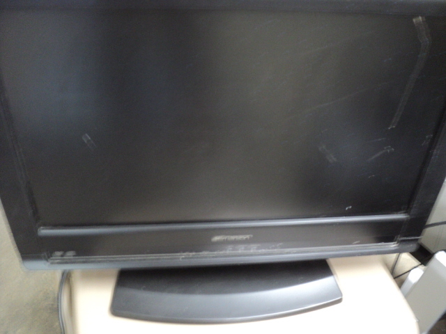 lot 158 image: Emerson TV and DVD player 18...
