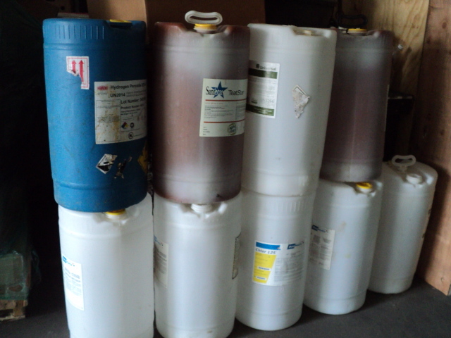 lot 161 image: 9 15 gallon containers...