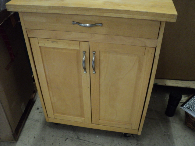 lot 194 image: cabinet on wheels 2 doors and 1 dra...