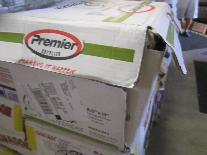 lot 3 image: Case of 8,5 x 11 Printer Paper 50...