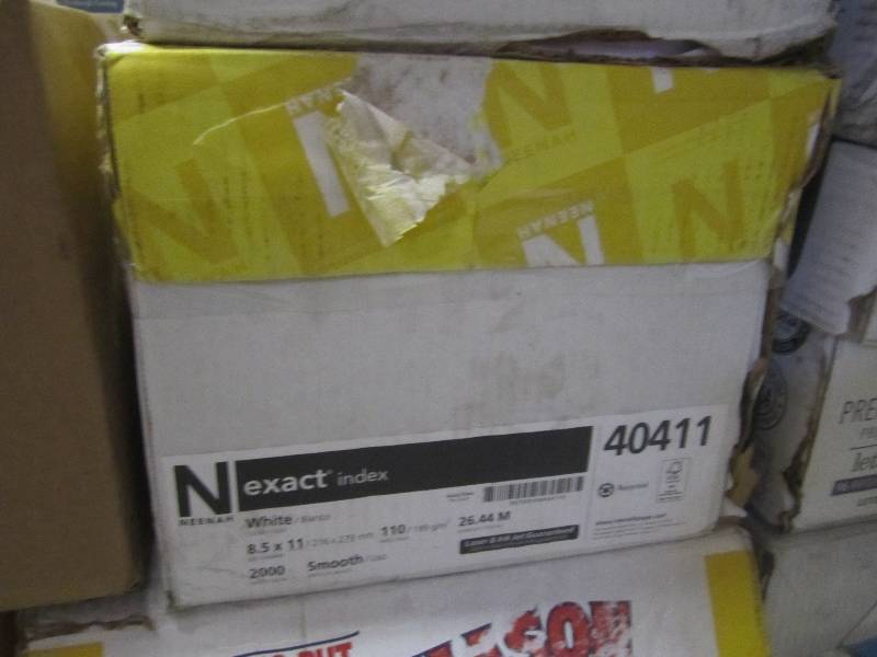 lot 10 image: Case of 2000 Sheets 8,5 x 11 Prin...