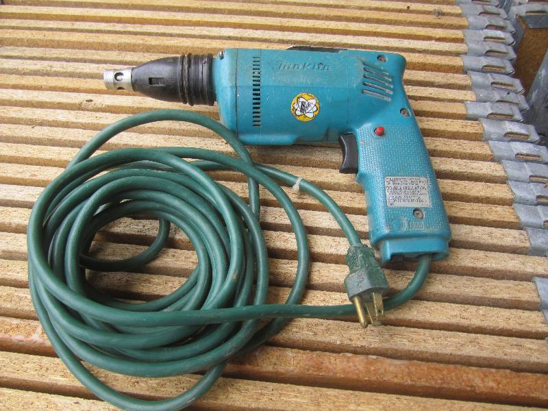lot 48 image: Makita Dry Wall Drill  RED...