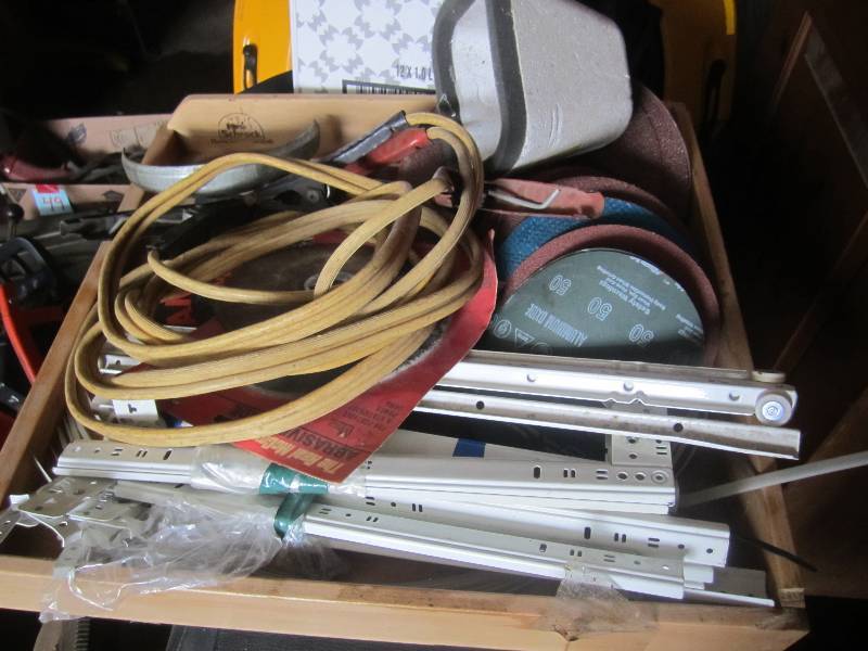 lot 64 image: Lot of Misc Grinding Discs Jumper C...
